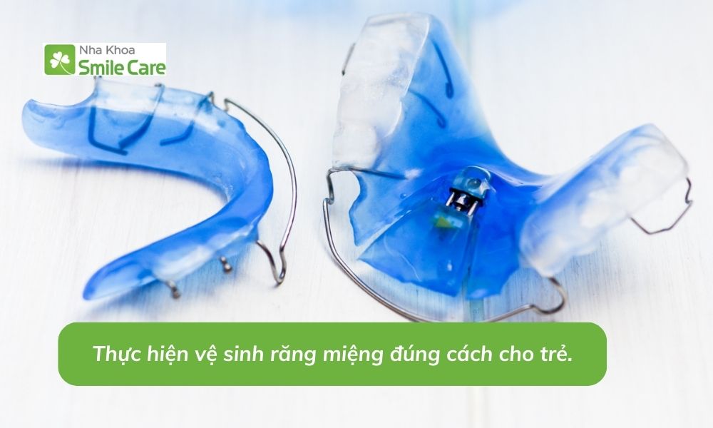 Thực hiện vệ sinh răng miệng đúng cách cho trẻ